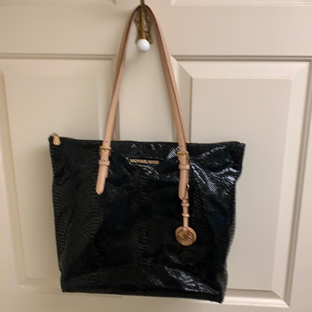 MICHAEL Michael Kors Black Leather Purse